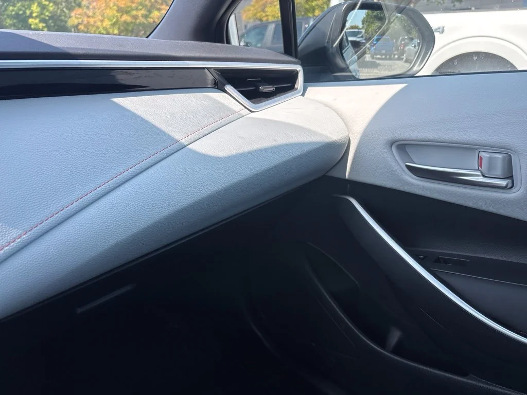 Used 2025 White Toyota FX image 16