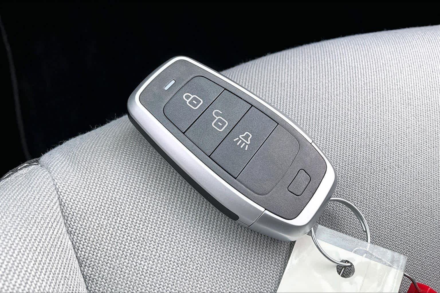 Used 2018 Silver Ice Metallic Chevrolet LS image 15