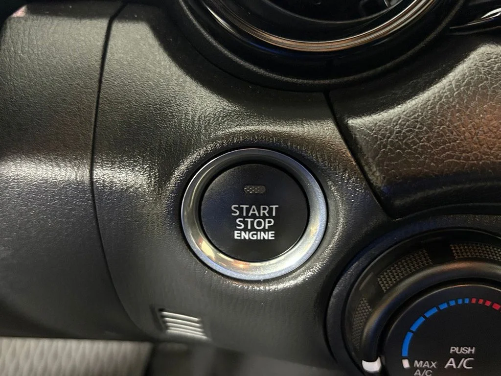 Used 2025 Red Mazda Club image 25