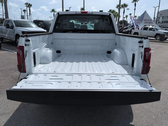 New 2026 Oxford White Ford XL image 13