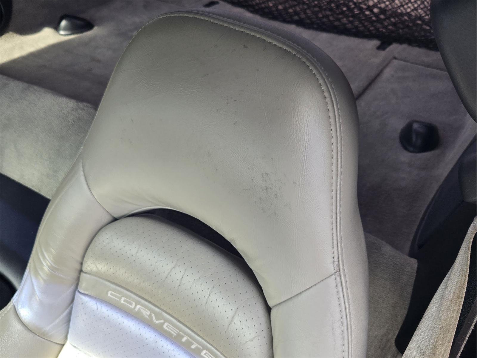 Used 2004 Black Chevrolet  image 22
