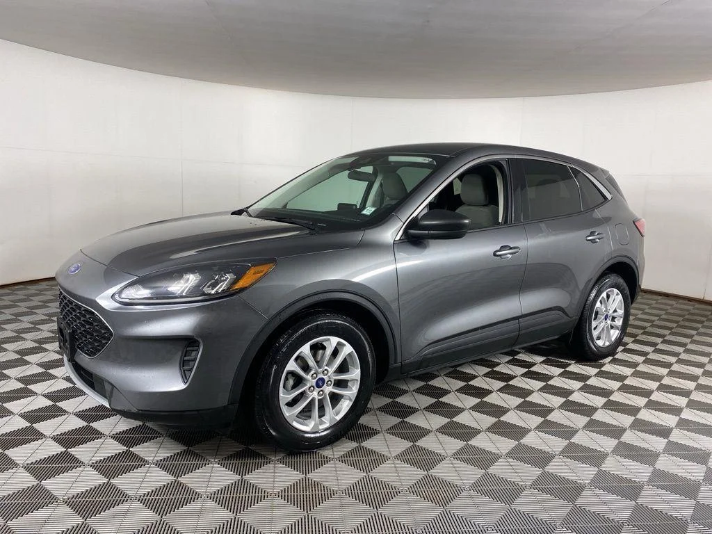 Used 2022 Carbonized Gray Metallic Ford SE image 6