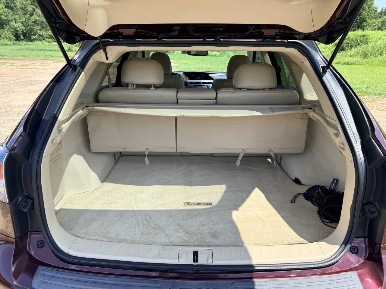 Used 2015 Maroon Lexus Base 4dr SUV image 18