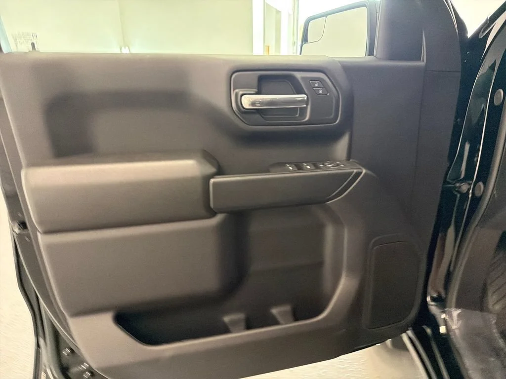 New 2026 Onyx Black GMC Pro image 12