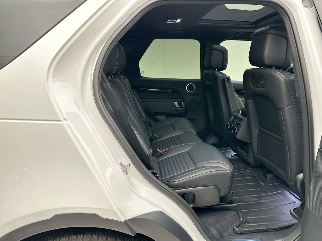 New 2027 Fuji White Land Rover S image 7