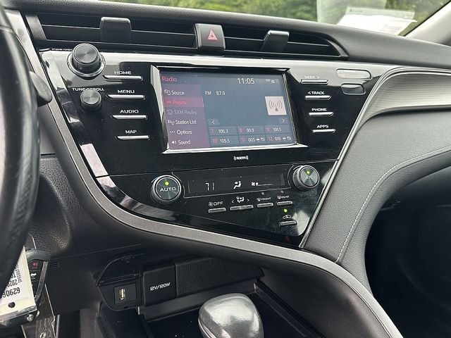 Used 2020 Silver Toyota SE image 29