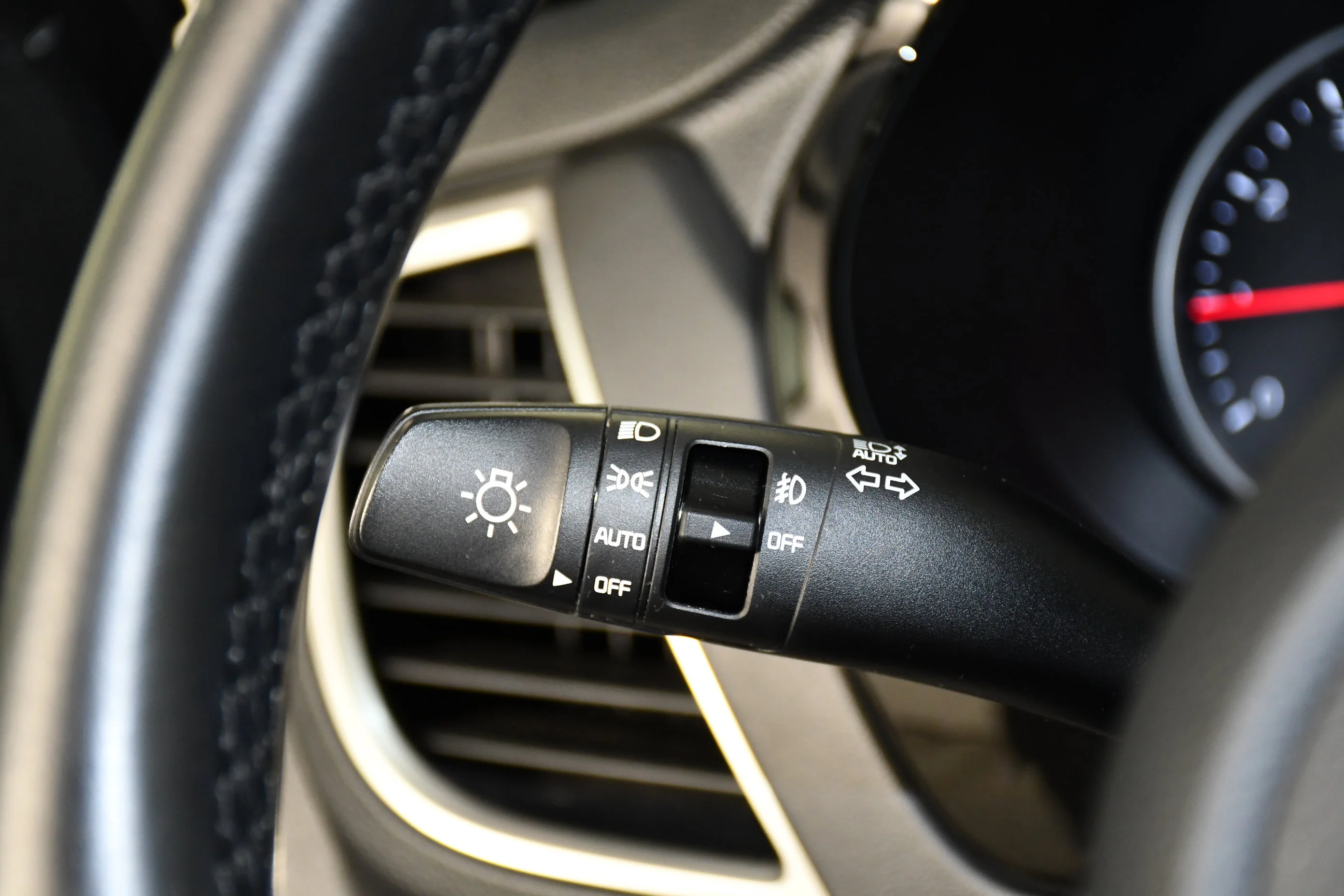 Used 2021 Gravity Gray Kia SX image 22