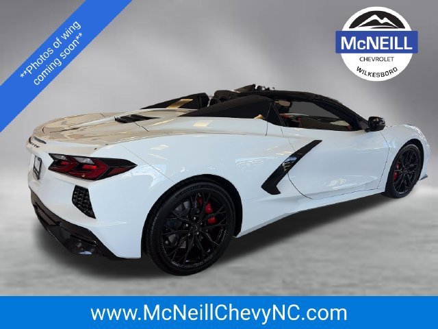 2027 Chevrolet Corvette 3LT - Photo 8