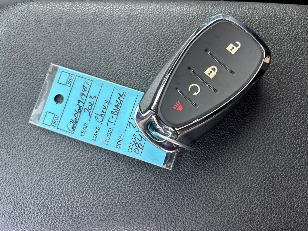 Used 2023 Black Chevrolet ACTIV image 31
