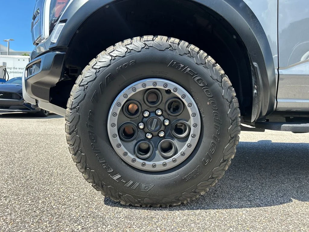 Used 2024 Gray Ford Raptor image 7