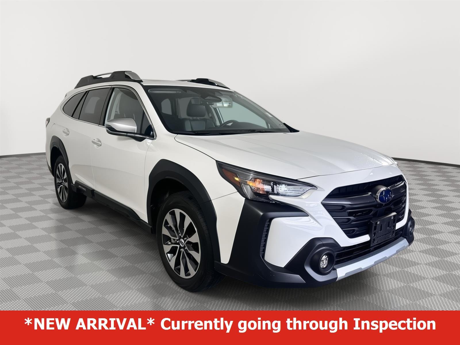 2024 Subaru Outback Touring's photo
