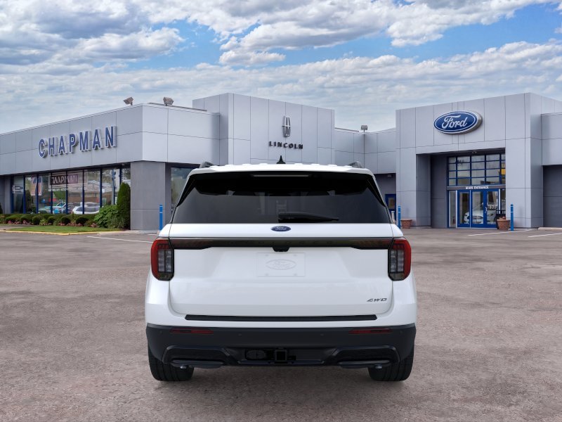 New 2026 Star White Metallic Tri-Coat Ford ST-Line image 5