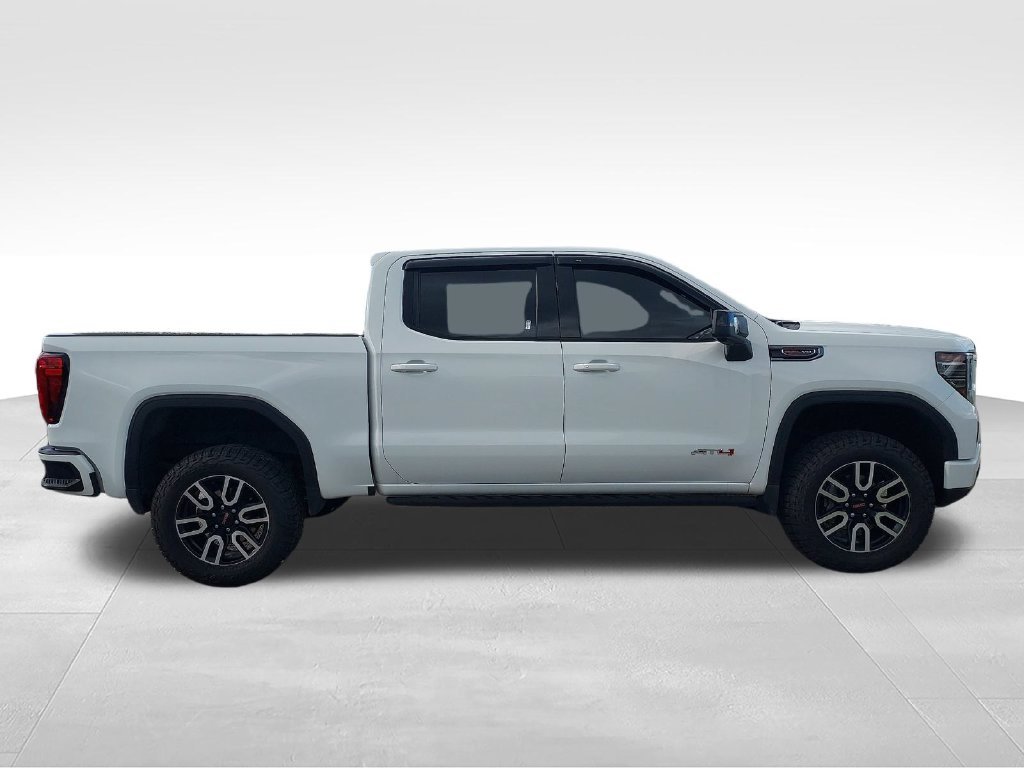 Used 2022 White GMC AT4 image 6