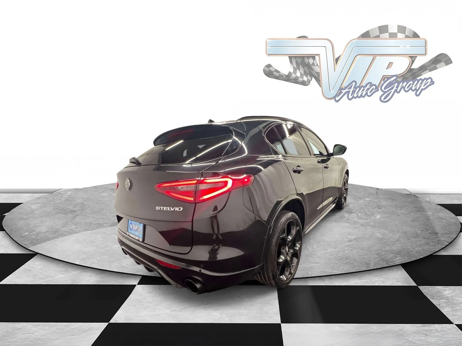Used 2023 Vulcano Black Metallic Alfa Romeo Veloce image 6