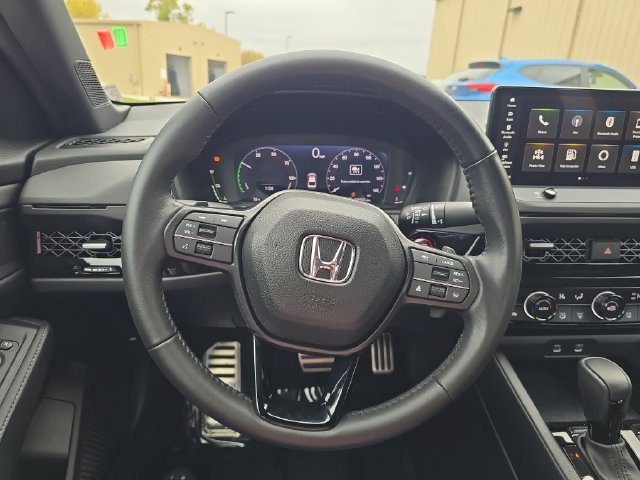 Used 2024 Gray Honda Sport image 17
