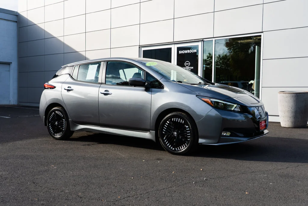 Used 2024 Gray Nissan SV Plus image 29