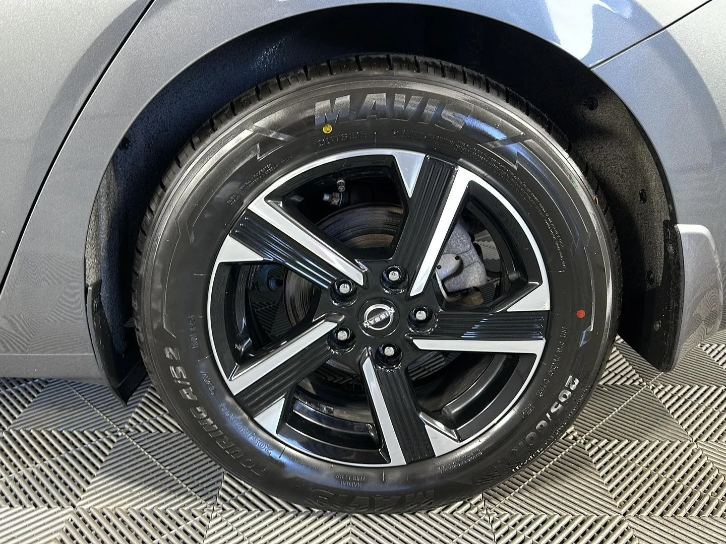 Used 2024 Gun Metallic Nissan SV image 13