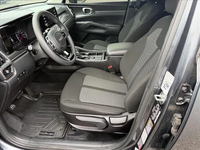 Used 2022 Gravity Gray Kia LX image 10