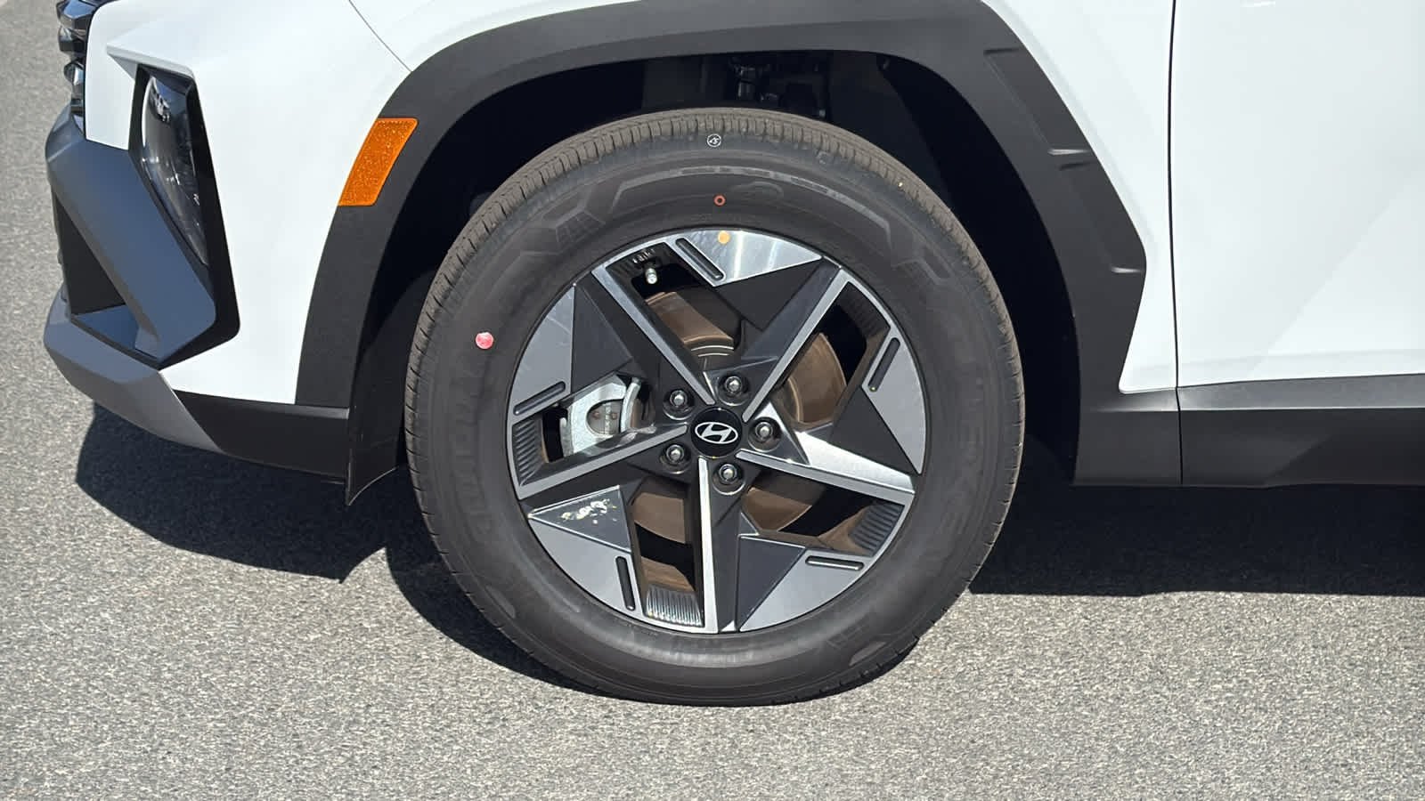 New 2026 Creamy White Pearl Hyundai SEL AWD image 9