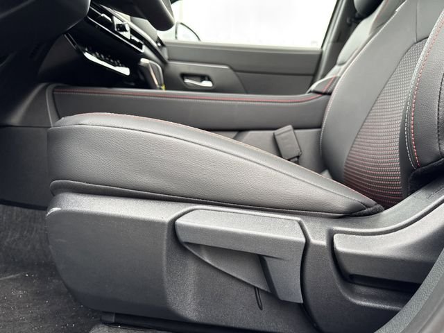 2025 Nissan Kicks SR AWD - Photo 12