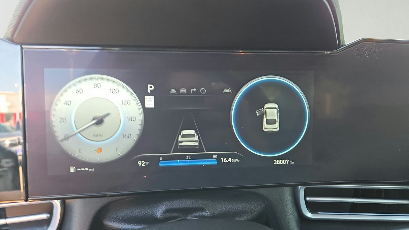 2025 Hyundai Elantra SEL - Photo 13