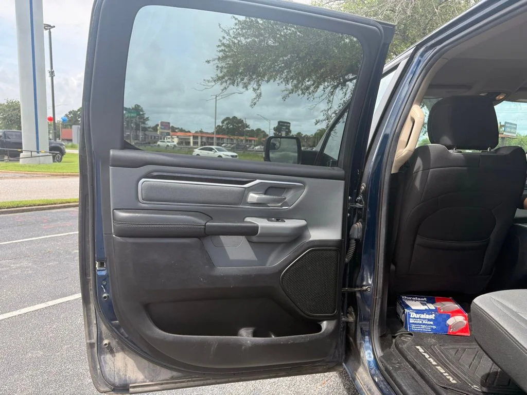 Used 2019 Blue Ram Big Horn/Lone Star image 13