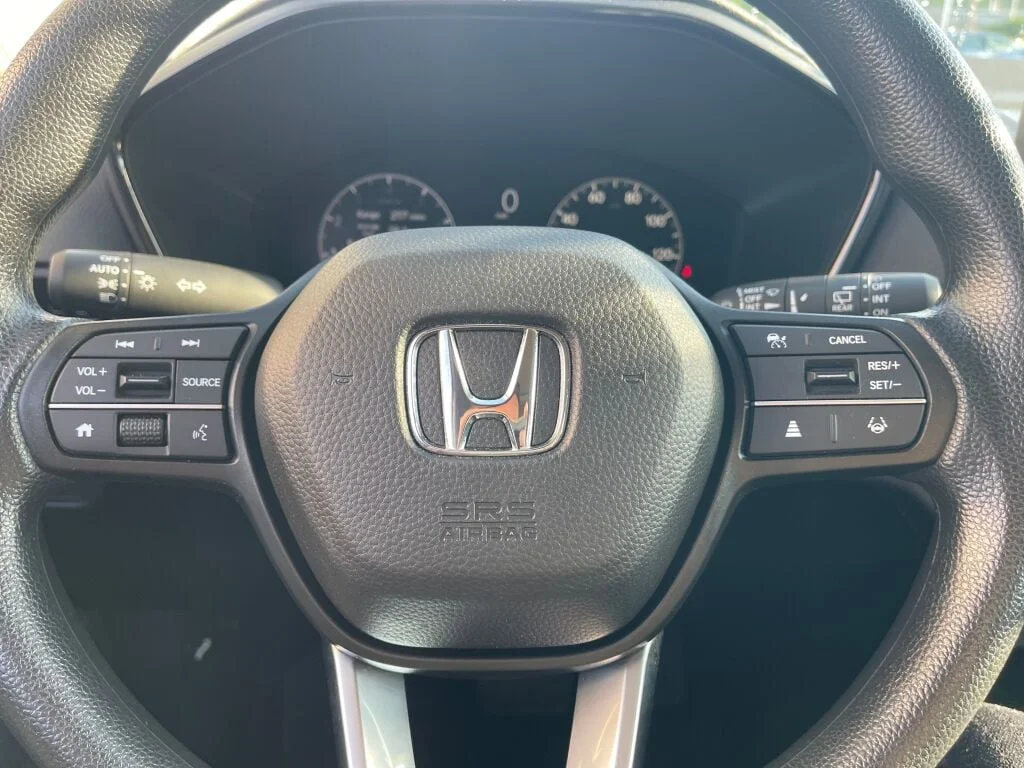 Used 2024 Platinum White Pearl Honda EX image 17