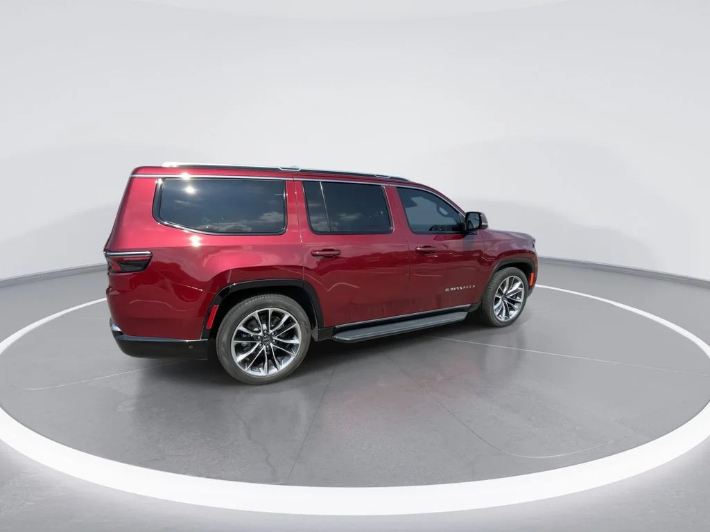 Used 2022 Red Jeep Series II image 8