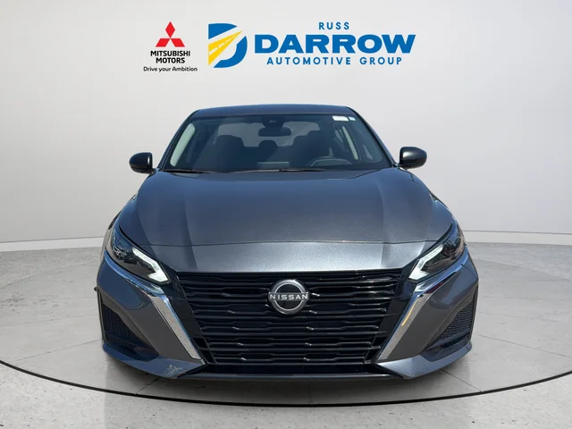 Used 2024 Gray Nissan 2.5 SV image 8