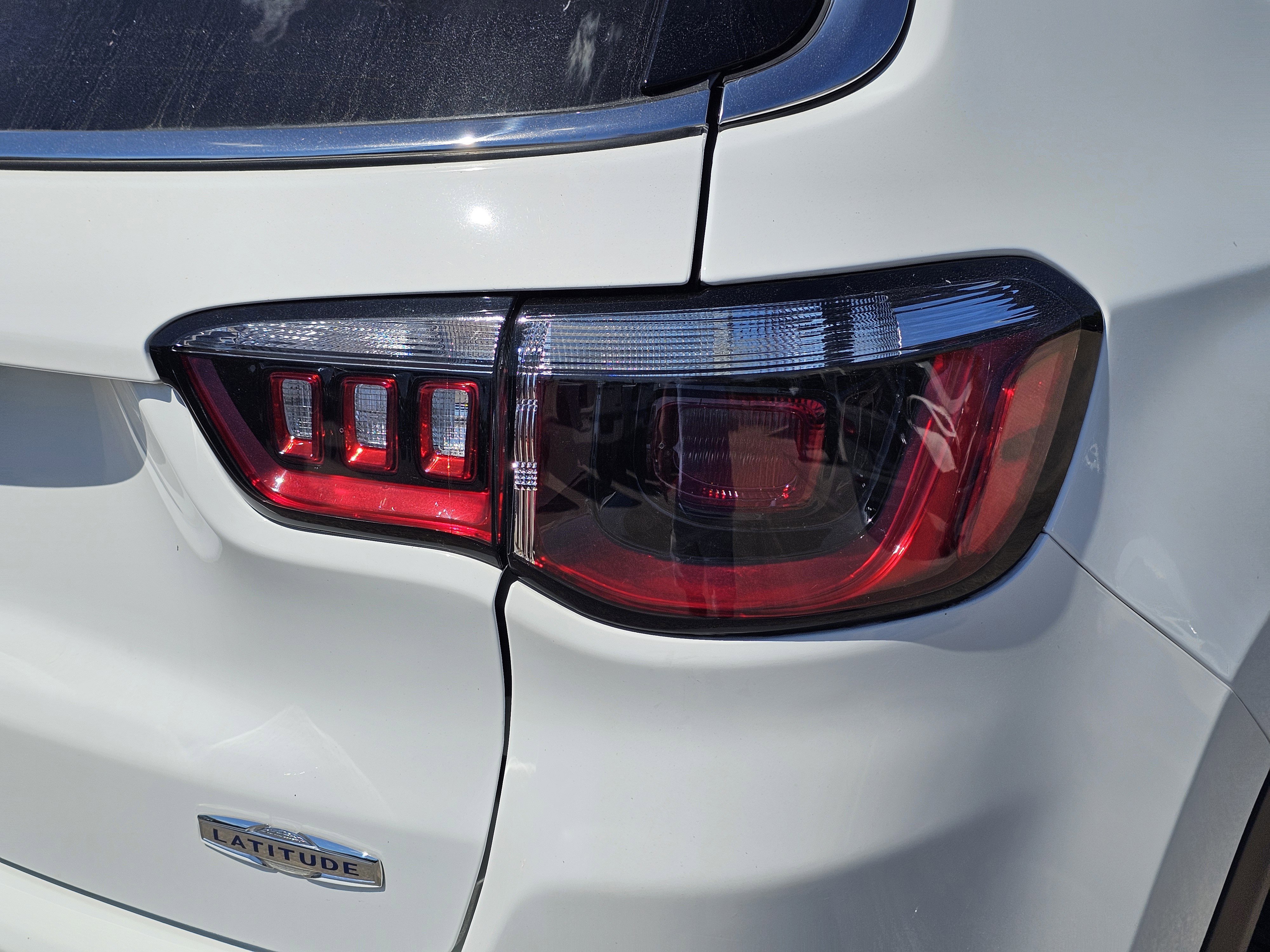 2023 Jeep Compass Latitude - Photo 9