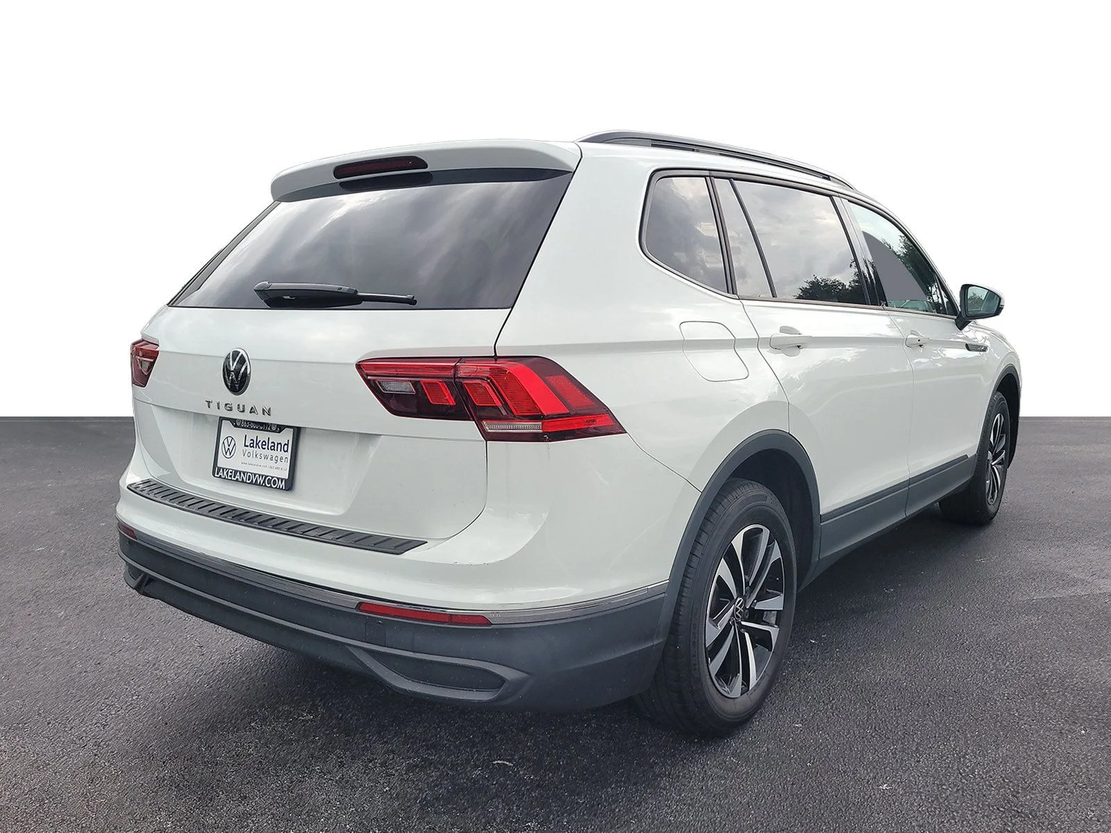 Used 2023 White Volkswagen 2.0T S image 3
