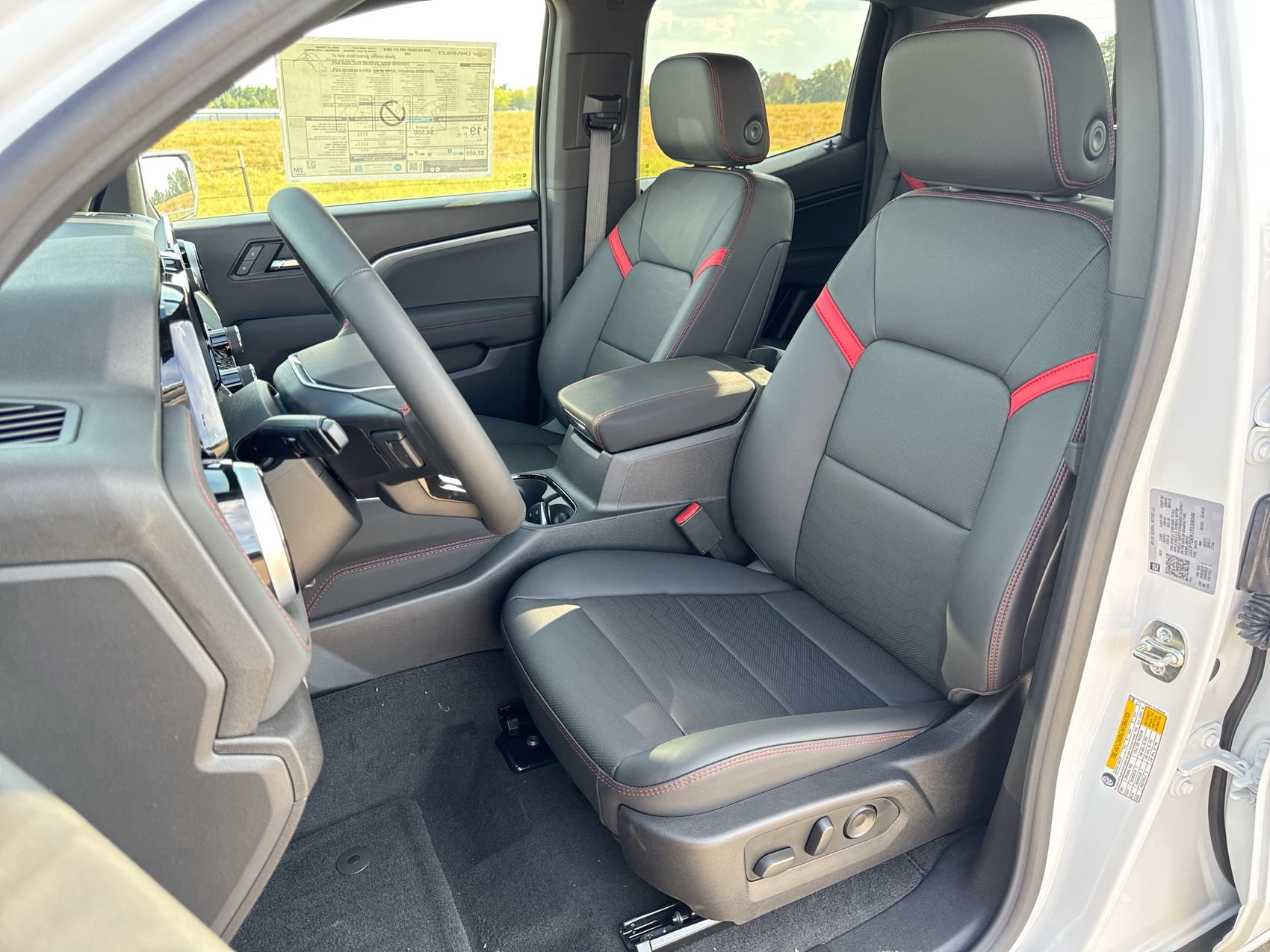 2026 Chevrolet Colorado Z71 - Photo 11