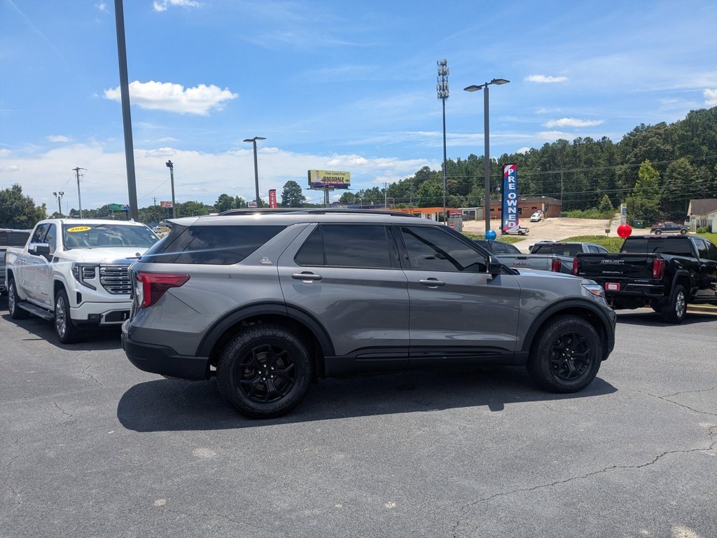 Used 2022  Ford Timberline image 4