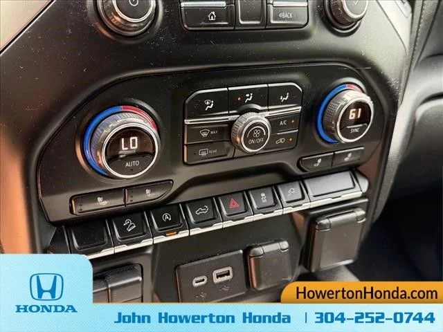 Used 2020 Blue Chevrolet RST image 21
