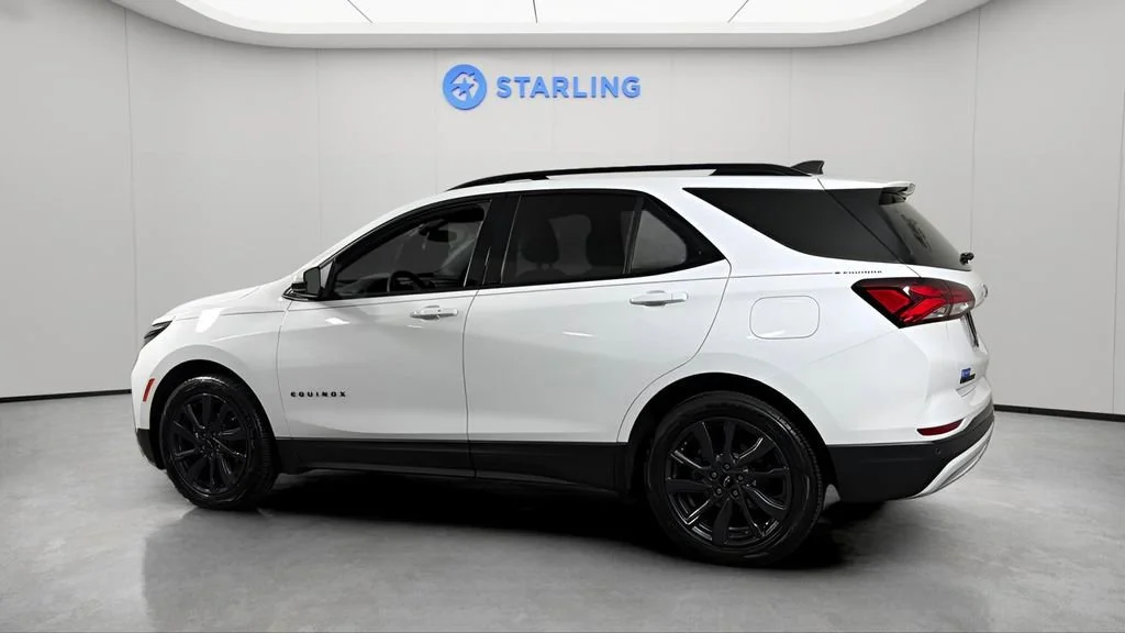 Used 2024 Summit White Chevrolet RS image 5