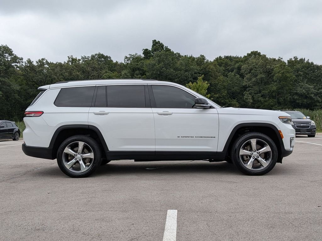 Used 2021 White Jeep Limited image 8