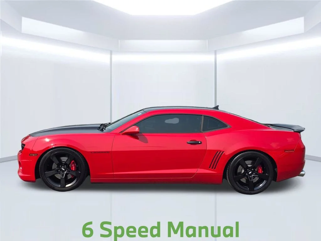 Used 2013 Red Chevrolet SS image 16