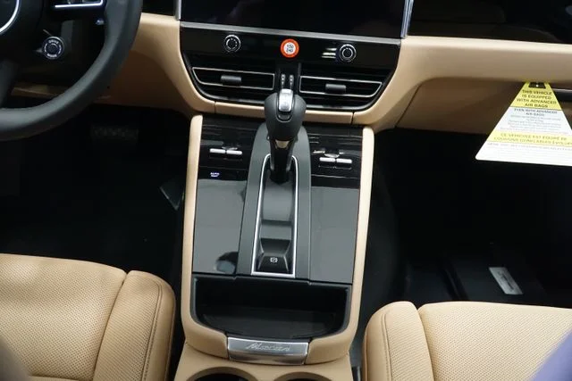 2026 Porsche Macan S - Photo 20
