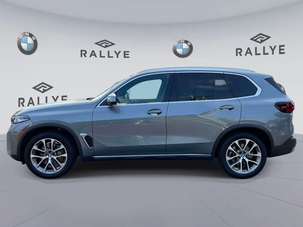 Certified Used 2024 Gray Metallic BMW xDrive40i image 5