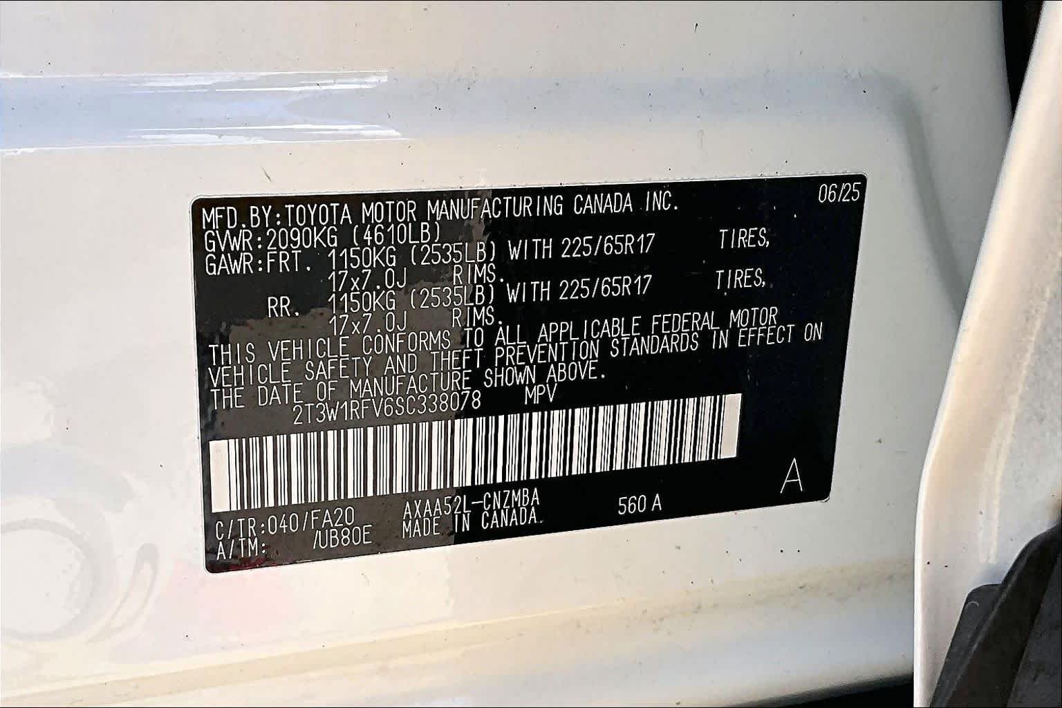 Used 2025 Ice Cap Toyota XLE image 34
