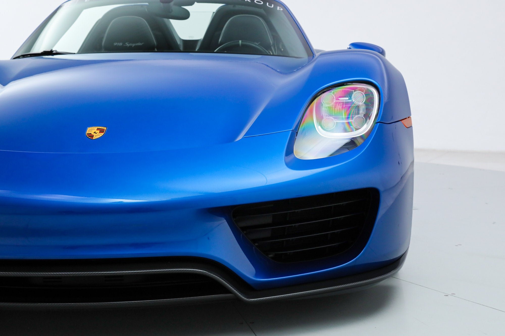 Used 2015 Blue Porsche  image 11