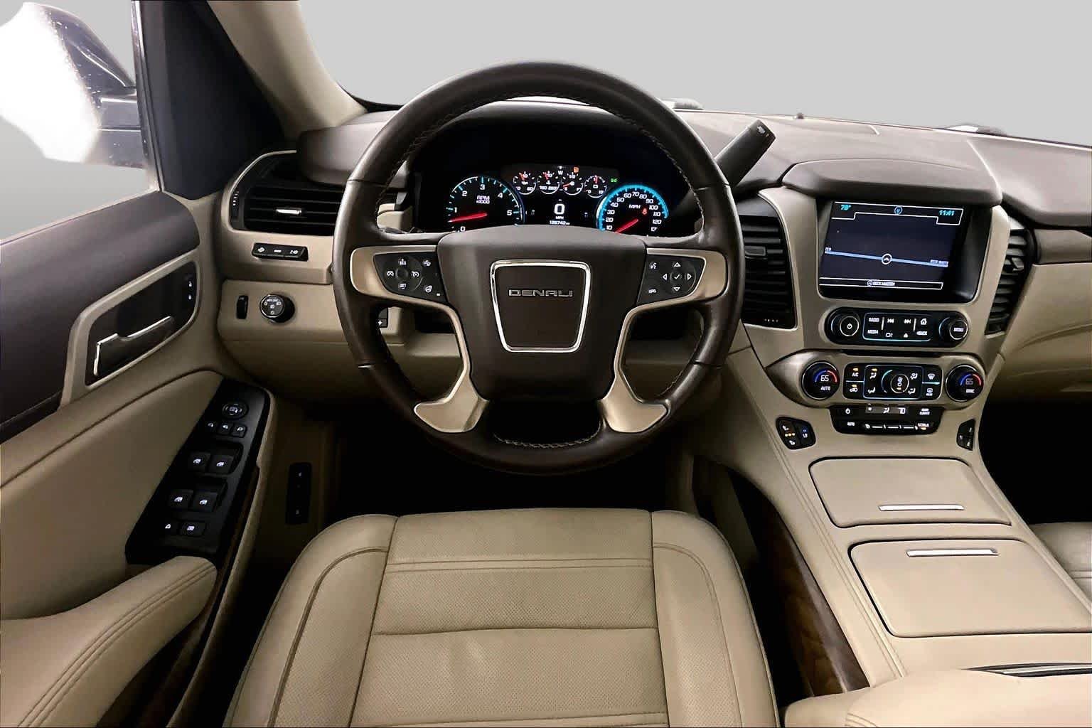 Used 2019 ONYX BLACK GMC Denali image 6
