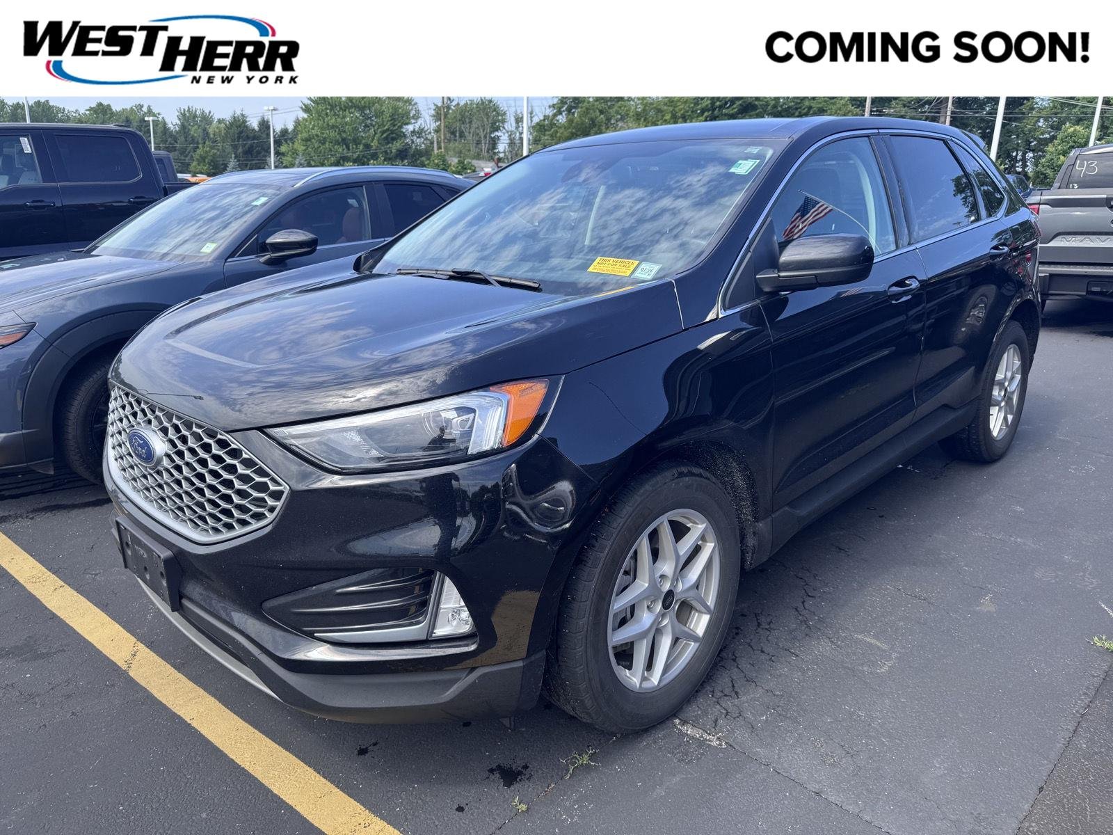 Used 2023 Agate Black Ford SEL image 1