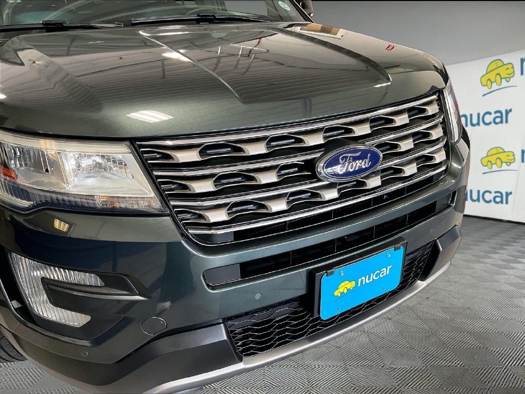 Used 2016 Gray Ford XLT image 33