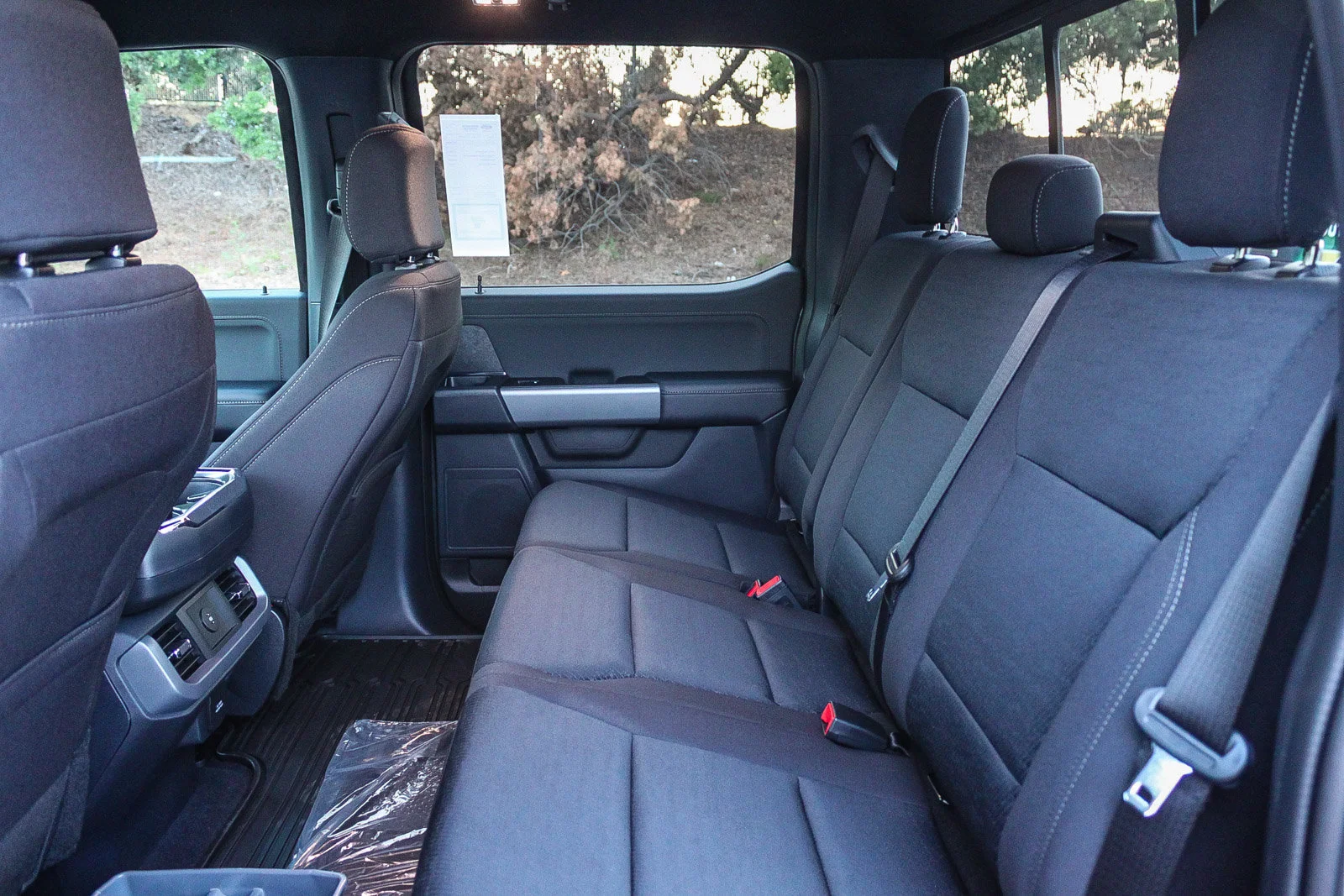New 2026 Oxford White Ford XLT image 21