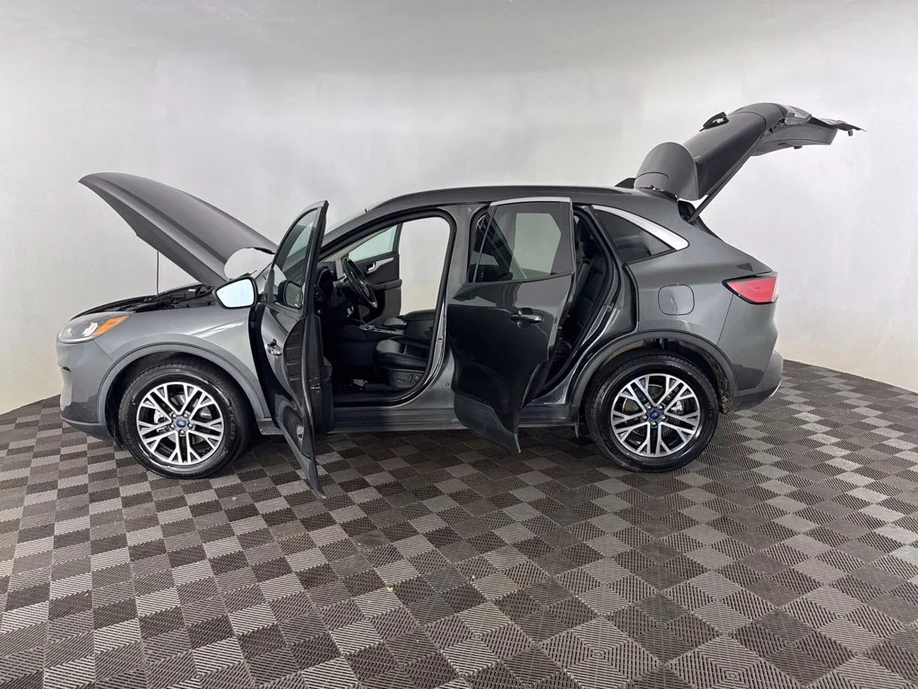 Used 2020 Gray Ford SEL image 10