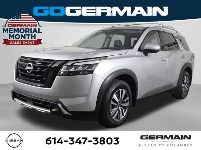 2024 Nissan Pathfinder SL 4WD's photo