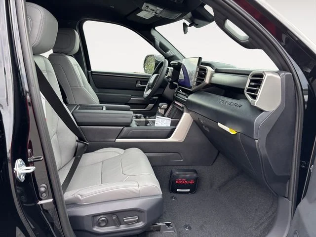 2026 Toyota Tundra SR5 - Photo 15
