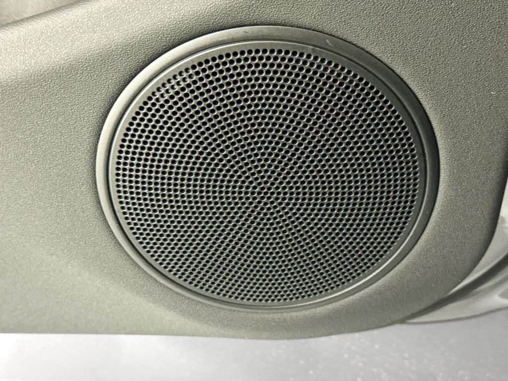 New 2026 Eiger Grey Land Rover Core S image 18