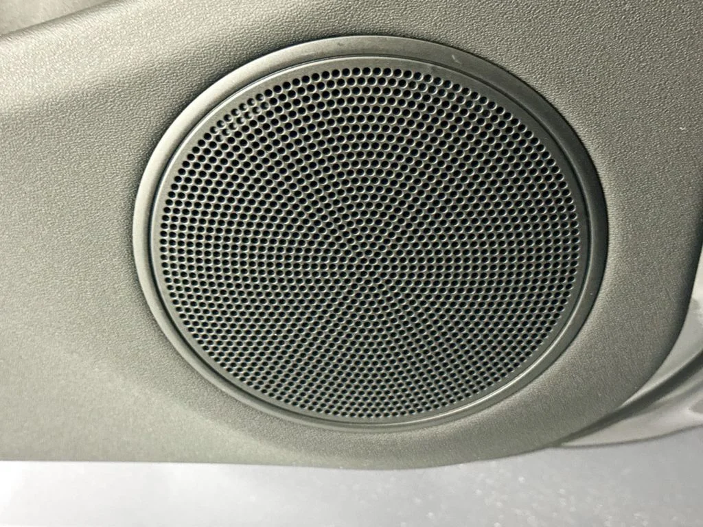 New 2026 Eiger Grey Land Rover Core S image 18